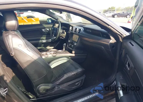 2019 Ford Mustang Gt Premium z USA, uszkodzony, nr VIN 1FA6P8CF3K5204114